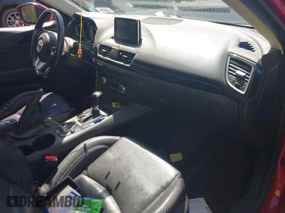 ✅ 2015 Mazda 3 i Grand Touring • VIN: JM1BM1M75F1269995 • Lot: 42140185. Listed on IAAI with 71,973 mi. Free auction sales archive from the USA and detailed vehicle history report at DreamBid. Image 5.