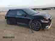 ✅ 2023 Hyundai Ioniq 5 Preferred • VIN: KM8KN4AE1PU183077 • Lot: 84926614. Wystawiony na Copart z przebiegiem 22 514 mil mil. Skorzystaj z bezpłatnego archiwum sprzedaży aukcyjnych z USA i zobacz szczegółowy raport historii pojazdu na DreamBid. Zdjęcie 4.