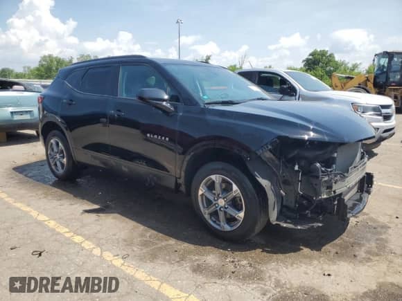 2023 Chevrolet Blazer LT z VIN 3GNKBHR47PS227591, wystawiony jako Copart lot #61608695 z przebiegiem 27 702 mil mil oraz Szkoda całkowita • Salvage title. Historia ofert i sprzedaży dostępna na DreamBid. Obrazek 4.