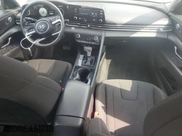 2021 Hyundai Elantra SEL с VIN KMHLN4AG1MU153983, выставлен на аукционе Copart как лот 71245605 с пробегом 55 592 миль миль и Списание • Salvage title. История ставок и продаж доступна на DreamBid. Изображение 8.