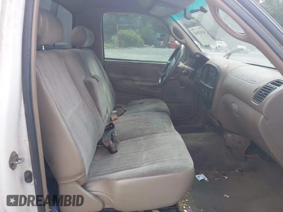 ✅ 2001 Toyota Tundra • VIN: 5TBJN32171S212866 • Lot: 42619640. Wystawiony na IAAI z przebiegiem 357 164 mil. Bezpłatny archiwum sprzedaży aukcyjnych z USA i szczegółowy raport historii pojazdu na DreamBid. Zdjęcie 5.