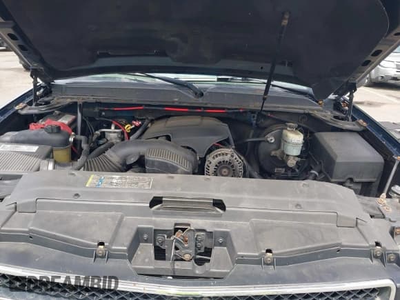 ✅ 2008 Chevrolet Suburban LTZ • VIN: 3GNFK16388G176479 • Lot: 42707009. Wystawiony na IAAI z przebiegiem 236 064 mil. Bezpłatny archiwum sprzedaży aukcyjnych z USA i szczegółowy raport historii pojazdu na DreamBid. Zdjęcie 10.