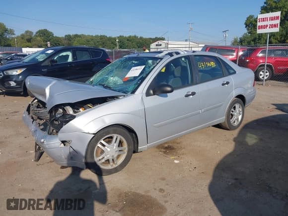✅ 2003 Ford Focus SE • VIN: 1FAFP34393W308710 • Lot: 43158133. Listed on IAAI with Not provided. Free auction sales archive from the USA and detailed vehicle history report at DreamBid. Image 16.