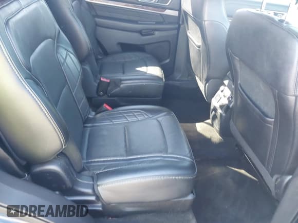 ✅ 2016 Ford Explorer Platinum • VIN: 1FM5K8HTXGGD09498 • Lot: 41661438. Wystawiony na IAAI z przebiegiem 98 197 mil. Bezpłatny archiwum sprzedaży aukcyjnych z USA i szczegółowy raport historii pojazdu na DreamBid. Zdjęcie 8.