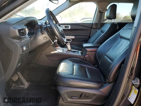 ✅ 2021 Ford Explorer Limited • VIN: 1FM5K8FWXMNA05320 • Lot: 89800355. Wystawiony na Copart z przebiegiem 138 788 mil. Bezpłatny archiwum sprzedaży aukcyjnych z USA i szczegółowy raport historii pojazdu na DreamBid. Zdjęcie 7.