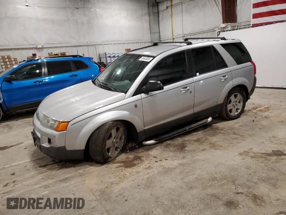 ✅ 2004 Saturn VUE V6 • VIN: 5GZCZ63484S894813 • Lot: 46640895. Wystawiony na Copart z przebiegiem 175 544 mil. Bezpłatny archiwum sprzedaży aukcyjnych z USA i szczegółowy raport historii pojazdu na DreamBid. Zdjęcie 1.