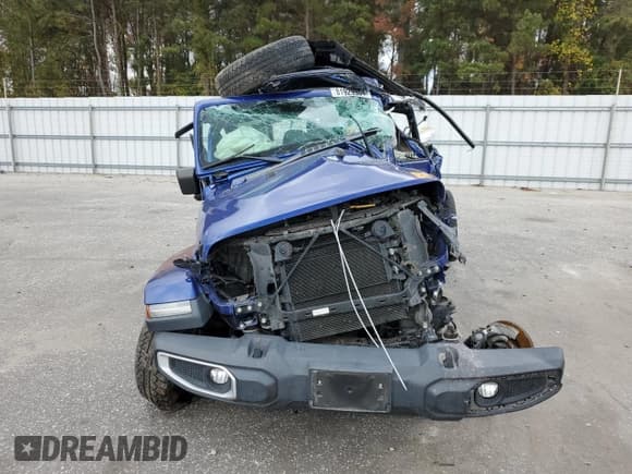 ✅ 2020 Jeep Wrangler Unlimited Sahara Altitude • VIN: 1C4HJXEG3LW327699 • Lot: 81929904. Listed on Copart with Not provided. Free auction sales archive from the USA and detailed vehicle history report at DreamBid. Image 5.