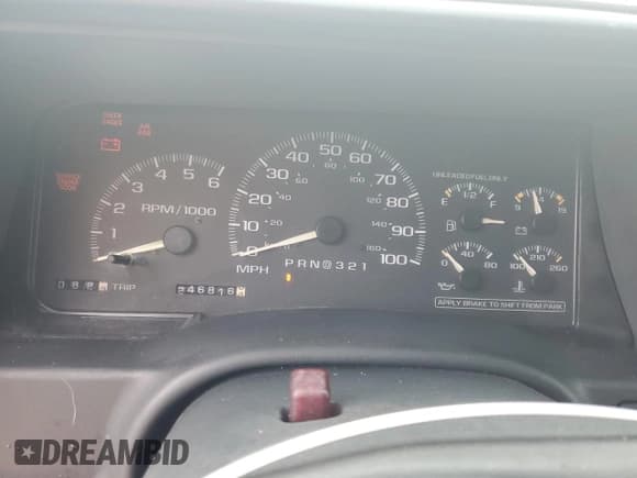 ✅ 1997 GMC Suburban • VIN: 1GKEC16R9VJ728883 • Lot: 52104265. Wystawiony na Copart z przebiegiem 246 816 mil. Bezpłatny archiwum sprzedaży aukcyjnych z USA i szczegółowy raport historii pojazdu na DreamBid. Zdjęcie 9.