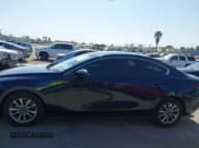 ✅ 2021 Mazda 3 S • VIN: JM1BPAAL8M1304440 • Lot: 42510697. Wystawiony na IAAI z przebiegiem 54 330 mil. Bezpłatny archiwum sprzedaży aukcyjnych z USA i szczegółowy raport historii pojazdu na DreamBid. Zdjęcie 14.
