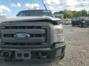 ✅ 2015 Ford F-250 XLT • VIN: 1FT7X2B60FEA46026 • Lot: 70583225. Wystawiony na Copart z przebiegiem 233 005 mil. Bezpłatny archiwum sprzedaży aukcyjnych z USA i szczegółowy raport historii pojazdu na DreamBid. Zdjęcie 13.