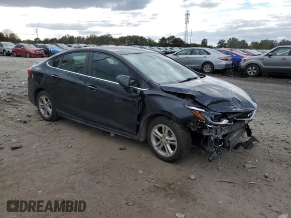 ✅ 2018 Chevrolet Cruze LT • VIN: 1G1BE5SMXJ7241167 • Lot: 85645795. Wystawiony na Copart z przebiegiem 184 197 mil. Bezpłatny archiwum sprzedaży aukcyjnych z USA i szczegółowy raport historii pojazdu na DreamBid. Zdjęcie 4.