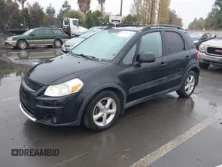 ✅ 2007 Suzuki SX4 • VIN: JS2YB413775106560 • Lot: 43745178. Wystawiony na IAAI z przebiegiem 191 676 mil. Bezpłatny archiwum sprzedaży aukcyjnych z USA i szczegółowy raport historii pojazdu na DreamBid. Zdjęcie 2.