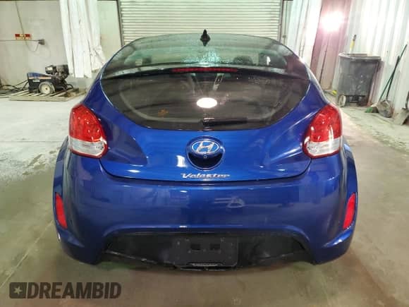 2017 Hyundai Veloster с VIN KMHTC6AD4HU323833, выставлен на аукционе Copart как лот 61636793 с пробегом 86 431 миль миль и . История ставок и продаж доступна на DreamBid. Изображение 6.