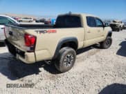 ✅ 2018 Toyota Tacoma SR5 • VIN: 3TMDZ5BN0JM053762 • Lot: 81224705. Wystawiony na Copart z przebiegiem 101 238 mil. Bezpłatny archiwum sprzedaży aukcyjnych z USA i szczegółowy raport historii pojazdu na DreamBid. Zdjęcie 3.