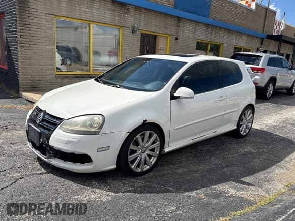 ✅ 2008 Volkswagen R32 • VIN: WVWKC71K68W135808 • Lot: 82083375. Listed on Copart with 184,825 mi. Free auction sales archive from the USA and detailed vehicle history report at DreamBid. Image 2.