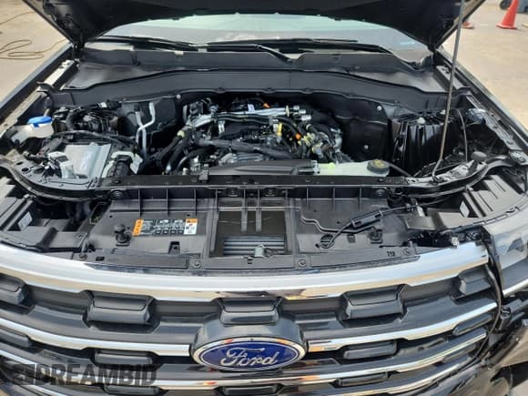 ✅ 2025 Ford Explorer Active • VIN: 1FMUK7DH6SGC39904 • Lot: 70981735. Wystawiony na Copart z przebiegiem 156 mil. Bezpłatny archiwum sprzedaży aukcyjnych z USA i szczegółowy raport historii pojazdu na DreamBid. Zdjęcie 11.