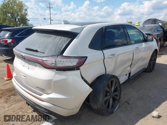 ✅ 2018 Ford Edge Sport • VIN: 2FMPK4AP2JBB22561 • Lot: 43029283. Listed on IAAI with 123,038 mi. Free auction sales archive from the USA and detailed vehicle history report at DreamBid. Image 17.
