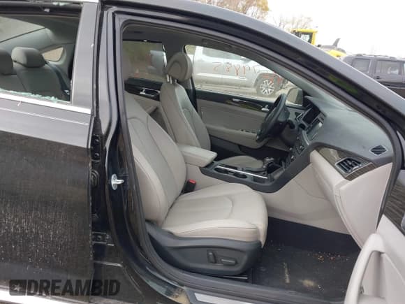 ✅ 2015 Hyundai Sonata Limited • VIN: 5NPE34AF7FH012603 • Лот: 43649885. Опубликован ранее на IAAI с пробегом 168 172 миль. Бесплатный доступ к архиву аукционных продаж из США и подробный отчёт об истории автомобиля на DreamBid. Изображение 5.