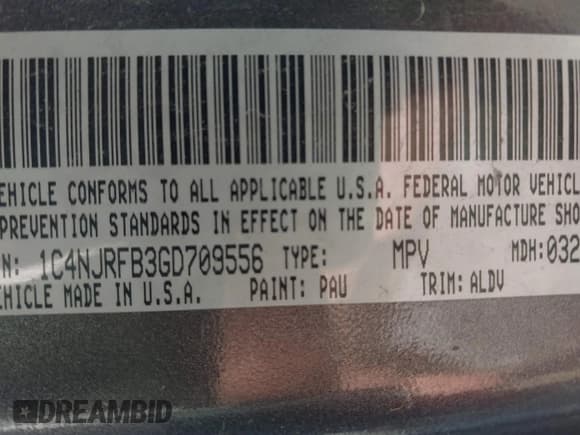✅ 2016 Jeep Patriot High Altitude • VIN: 1C4NJRFB3GD709556 • Lot: 41238260. Wystawiony na IAAI z przebiegiem 111 450 mil. Bezpłatny archiwum sprzedaży aukcyjnych z USA i szczegółowy raport historii pojazdu na DreamBid. Zdjęcie 9.