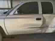 2004 Dodge Dakota Sport z VIN 1D7GL32N84S588584, wystawiony jako Copart lot #90135425 z przebiegiem Nie podano mil oraz Szkoda całkowita • Salvage title. Historia ofert i sprzedaży dostępna na DreamBid. Obrazek 7.