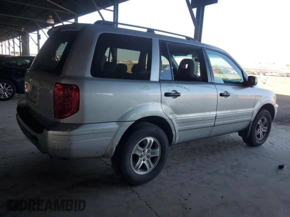 ✅ 2005 Honda Pilot EX • VIN: 2HKYF18435H521920 • Lot: 90358395. Listed on Copart with 207,948 mi. Free auction sales archive from the USA and detailed vehicle history report at DreamBid. Image 3.