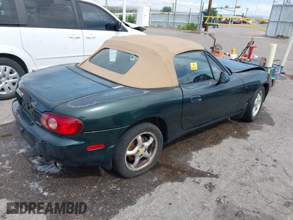 ✅ 2002 Mazda MX-5 Miata Cloth • VIN: JM1NB353720222073 • Лот: 42225042. Опубликован ранее на IAAI с пробегом 94 992 миль. Бесплатный доступ к архиву аукционных продаж из США и подробный отчёт об истории автомобиля на DreamBid. Изображение 4.