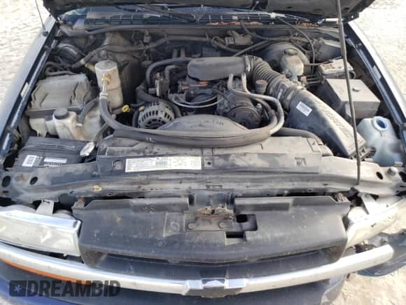 2002 Chevrolet S-10 LS с VIN 1GCCS19W028222496, выставлен на аукционе Copart как лот 79885724 с пробегом 170 291 миль миль и Списание • Salvage title. История ставок и продаж доступна на DreamBid. Изображение 13.