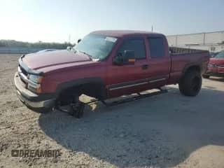 2005 Chevrolet Silverado 1500 Z71 with VIN 2GCEK19B651299600, listed as a Copart auction lot 66537315 with 284,665 mi miles and Salvage title. Bid and sale history available at DreamBid. Image 1.