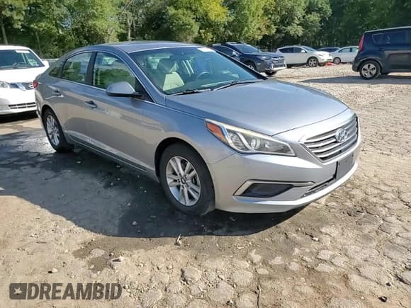 ✅ 2017 Hyundai Sonata SE • VIN: 5NPE24AFXHH548323 • Lot: 84442155. Listed on Copart with 136,917 mi. Free auction sales archive from the USA and detailed vehicle history report at DreamBid. Image 13.