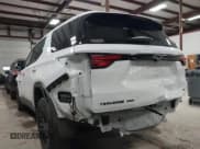✅ 2022 Chevrolet Traverse LT • VIN: 1GNEVHKW1NJ128358 • Lot: 41674927. Wystawiony na IAAI z przebiegiem 46 049 mil. Bezpłatny archiwum sprzedaży aukcyjnych z USA i szczegółowy raport historii pojazdu na DreamBid. Zdjęcie 18.