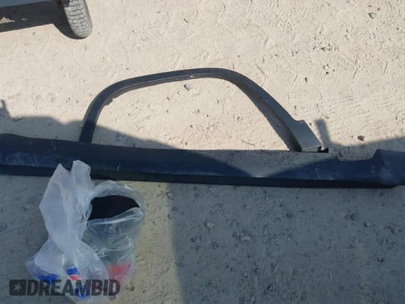 ✅ 2020 Jeep Cherokee Latitude • VIN: 1C4PJLCB4LD652630 • Lot: 43164865. Listed on IAAI with 124,530 mi. Free auction sales archive from the USA and detailed vehicle history report at DreamBid. Image 12.