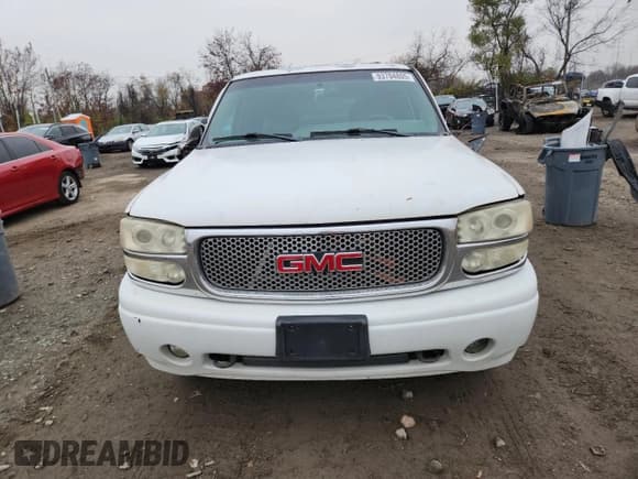 ✅ 2001 GMC Yukon Denali • VIN: 1GKEK63U21J224212 • Lot: 93704805. Listed on Copart with Not provided. Free auction sales archive from the USA and detailed vehicle history report at DreamBid. Image 5.