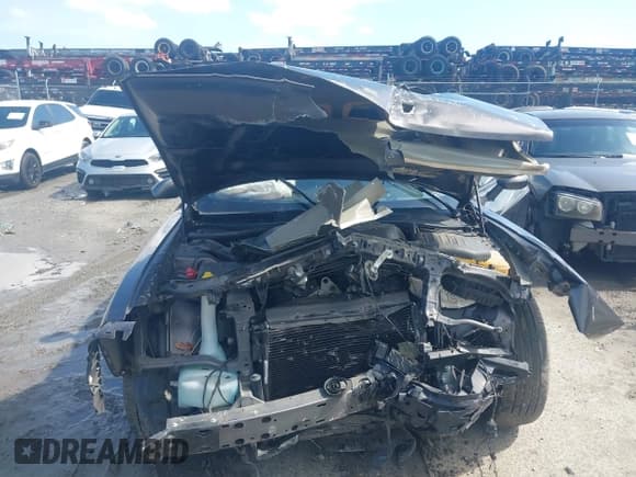 ✅ 2019 Dodge Challenger SXT • VIN: 2C3CDZAG8KH752288 • Lot: 42763635. Wystawiony na IAAI z przebiegiem 106 277 mil. Bezpłatny archiwum sprzedaży aukcyjnych z USA i szczegółowy raport historii pojazdu na DreamBid. Zdjęcie 6.