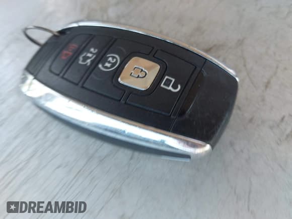 ✅ 2020 Lincoln MKZ Standard • VIN: 3LN6L5A97LR603958 • Лот: 42883869. Опубликован ранее на IAAI с пробегом 129 195 миль. Бесплатный доступ к архиву аукционных продаж из США и подробный отчёт об истории автомобиля на DreamBid. Изображение 11.