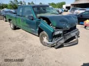 ✅ 1998 GMC Sierra 1500 • VIN: 1GTEC19W4WE521888 • Lot: 53161505. Wystawiony na Copart z przebiegiem 985 004 mil. Bezpłatny archiwum sprzedaży aukcyjnych z USA i szczegółowy raport historii pojazdu na DreamBid. Zdjęcie 11.