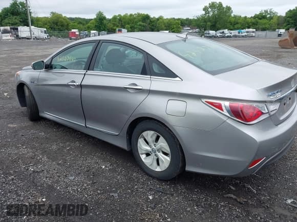 ✅ 2013 Hyundai Sonata Limited • VIN: KMHEC4A48DA078866 • Лот: 42527640. Опубликован ранее на IAAI с пробегом 187 347 миль. Бесплатный доступ к архиву аукционных продаж из США и подробный отчёт об истории автомобиля на DreamBid. Изображение 3.