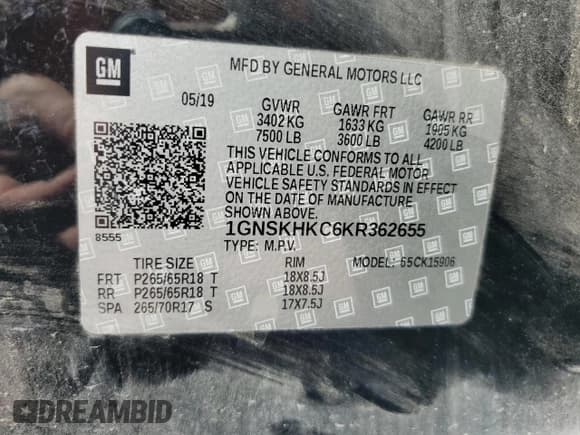 ✅ 2019 Chevrolet Suburban LT • VIN: 1GNSKHKC6KR362655 • Lot: 82260795. Wystawiony na Copart z przebiegiem 161 103 mil. Bezpłatny archiwum sprzedaży aukcyjnych z USA i szczegółowy raport historii pojazdu na DreamBid. Zdjęcie 13.