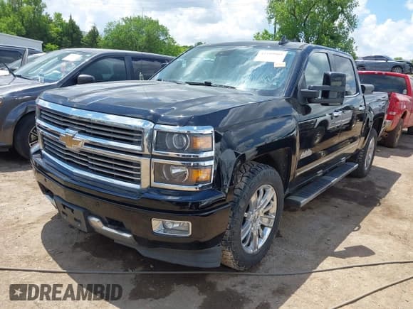 ✅ 2015 Chevrolet Silverado 1500 High Country • VIN: 3GCUKTEJ8FG188415 • Лот: 42199905. Опубликован ранее на IAAI с пробегом 116 050 миль. Бесплатный доступ к архиву аукционных продаж из США и подробный отчёт об истории автомобиля на DreamBid. Изображение 2.
