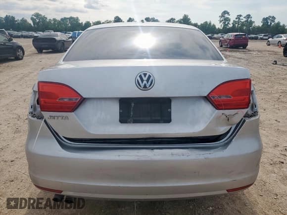 ✅ 2012 Volkswagen Jetta S • VIN: 3VW2K7AJ7CM470060 • Lot: 57888585. Listed on Copart with 152,166 mi. Free auction sales archive from the USA and detailed vehicle history report at DreamBid. Image 6.