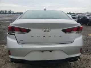 2019 Hyundai Sonata SE с VIN 5NPE24AF7KH779705, выставлен на аукционе Copart как лот 84178935 с пробегом 78 354 миль миль и Списание • Salvage title. История ставок и продаж доступна на DreamBid. Изображение 6.