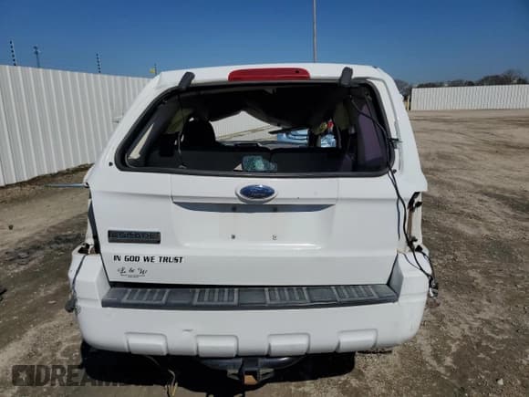 ✅ 2008 Ford Escape XLS • VIN: 1FMCU02Z18KD51394 • Lot: 48707205. Listed on Copart with 271,285 mi. Free auction sales archive from the USA and detailed vehicle history report at DreamBid. Image 6.