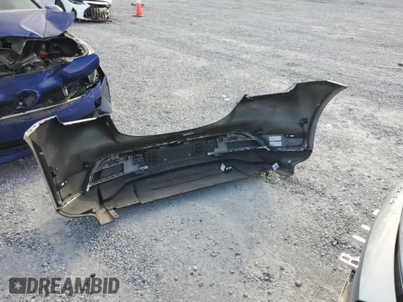 ✅ 2020 Porsche Taycan 4S • VIN: WP0AB2Y11LSA52773 • Лот: 46883795. Опубликован ранее на Copart с пробегом 36 477 миль. Бесплатный доступ к архиву аукционных продаж из США и подробный отчёт об истории автомобиля на DreamBid. Изображение 12.