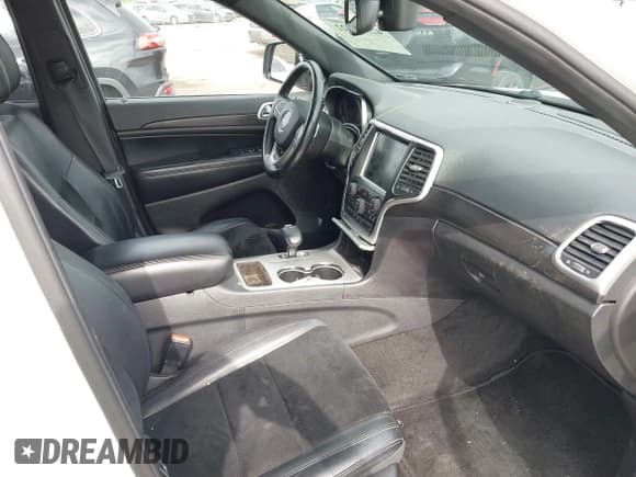 ✅ 2015 Jeep Grand Cherokee Laredo • VIN: 1C4RJFAG4FC924001 • Лот: 42310622. Опубликован ранее на IAAI с пробегом 100 845 миль. Бесплатный доступ к архиву аукционных продаж из США и подробный отчёт об истории автомобиля на DreamBid. Изображение 5.