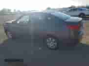 2009 Hyundai Elantra GLS z VIN KMHDU45D49U588608, wystawiony jako Copart lot #72958564 z przebiegiem 102 406 mil mil oraz Czysty tytuł • Clean title. Historia ofert i sprzedaży dostępna na DreamBid. Obrazek 2.