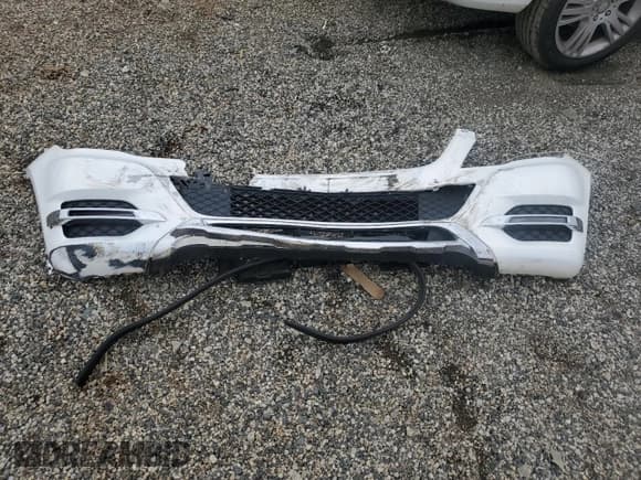 ✅ 2014 Mercedes-Benz GLK 350 • VIN: WDCGG5HB4EG321979 • Lot: 91522465. Listed on Copart with 74,129 mi. Free auction sales archive from the USA and detailed vehicle history report at DreamBid. Image 12.