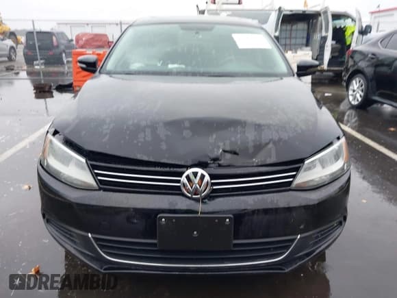 ✅ 2014 Volkswagen Jetta SE • VIN: 3VWD17AJ8EM400226 • Lot: 43564543. Wystawiony na IAAI z przebiegiem 194 106 mil. Bezpłatny archiwum sprzedaży aukcyjnych z USA i szczegółowy raport historii pojazdu na DreamBid. Zdjęcie 6.