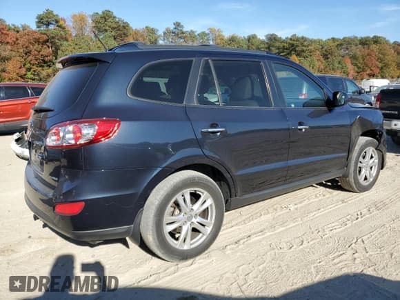 ✅ 2012 Hyundai Santa Fe Limited • VIN: 5XYZKDAG4CG118250 • Lot: 77872484. Listed on Copart with 165,557 mi. Free auction sales archive from the USA and detailed vehicle history report at DreamBid. Image 3.