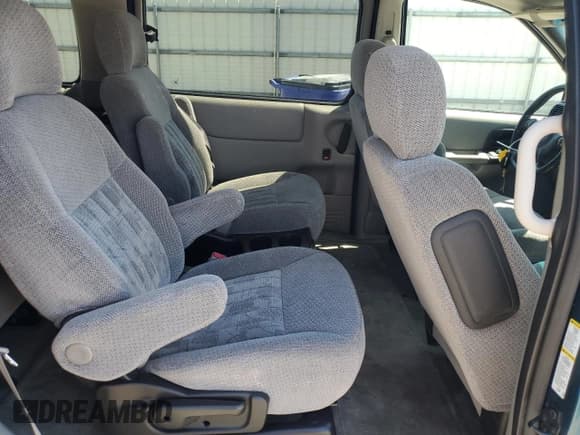 ✅ 2003 Pontiac Montana 1SA • VIN: 1GMDX03E93D193195 • Лот: 69623865. Опубликован ранее на Copart с пробегом 201 060 миль. Бесплатный доступ к архиву аукционных продаж из США и подробный отчёт об истории автомобиля на DreamBid. Изображение 11.