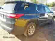 2020 Chevrolet Traverse LT Cloth z VIN 1GNERGKW4LJ264172, wystawiony jako IAAI lot #43436543 z przebiegiem 136 745 mil mil oraz . Historia ofert i sprzedaży dostępna na DreamBid. Obrazek 4.