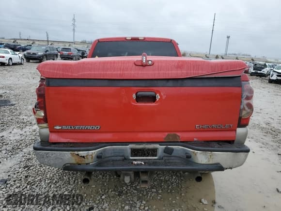 ✅ 2003 Chevrolet Silverado 1500 LS • VIN: 2GCEK19T831156833 • Лот: 81603444. Опубликован ранее на Copart с пробегом 383 396 миль. Бесплатный доступ к архиву аукционных продаж из США и подробный отчёт об истории автомобиля на DreamBid. Изображение 6.